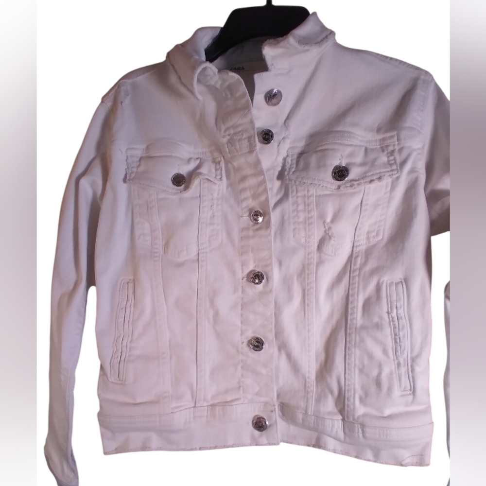 Zara Stylish White Denim Jean  Jacket Womens Slight Distress Size M Fall Cozy